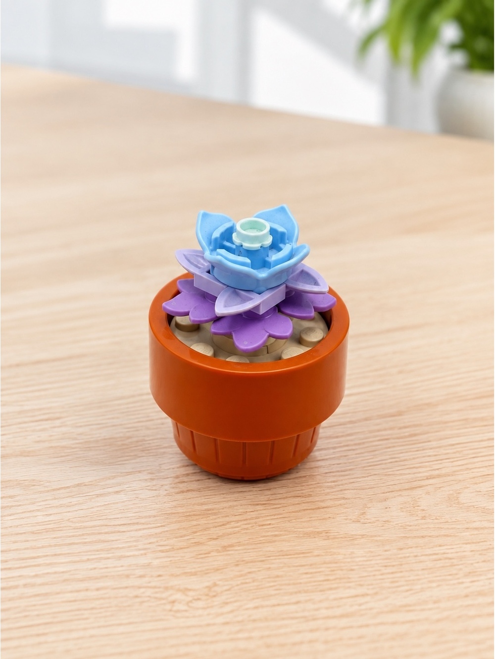 LEGO Tiny Plants Britton’s Liveforever Purple Flower Complete Used From 10329